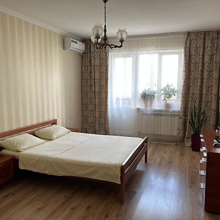Apartments Kharkivs'Ke Highway Kyiv Exterior photo