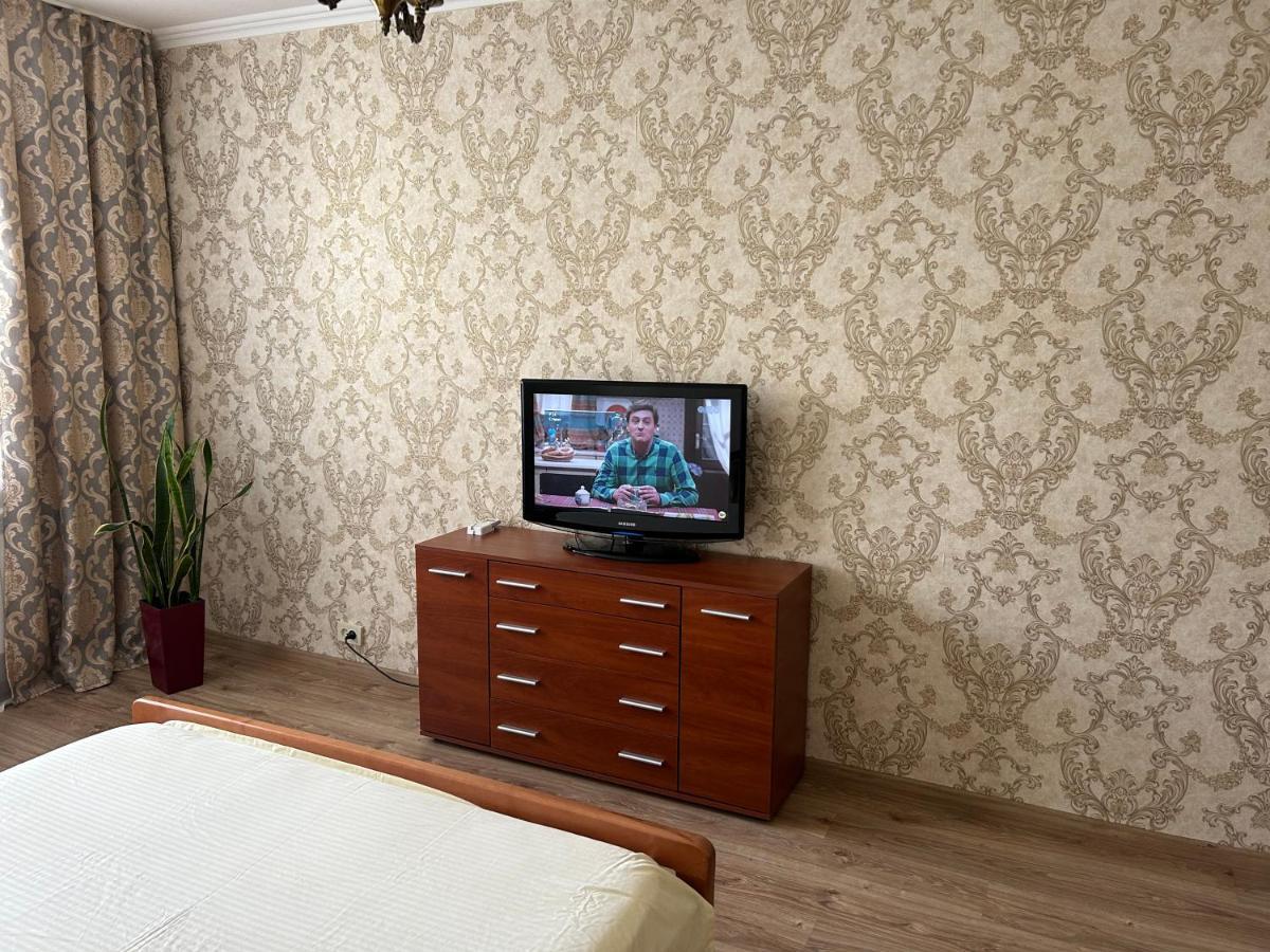 Apartments Kharkivs'Ke Highway Kyiv Exterior photo